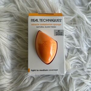 Real Techniques Sponge